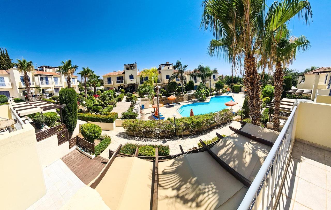 Serena Townhouse Peyia Exterior foto